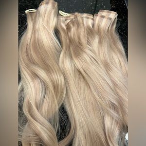 Luxy seamless clip in hair extensions 20” beige blonde
